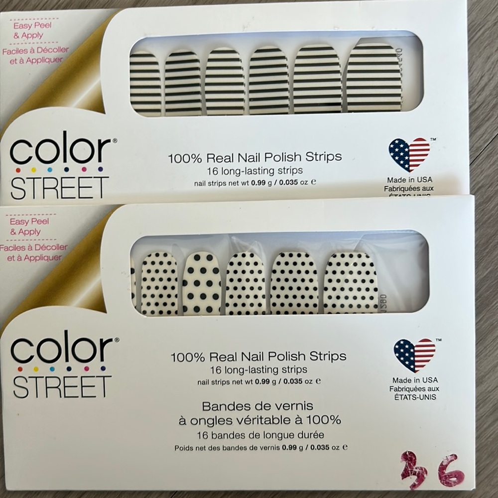 Stripes and dots press on nails